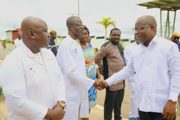 Santé en Côte d'Ivoire : Pierre Dimba évalue la CMU dans les CHR d'Adzopé et Abengourou