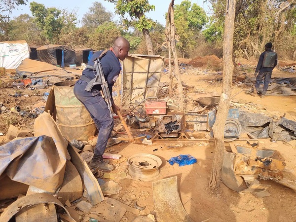 Les gendarmes démantèlent un site d'orpaillage illégal à Gnagnon © Crédit photo DR