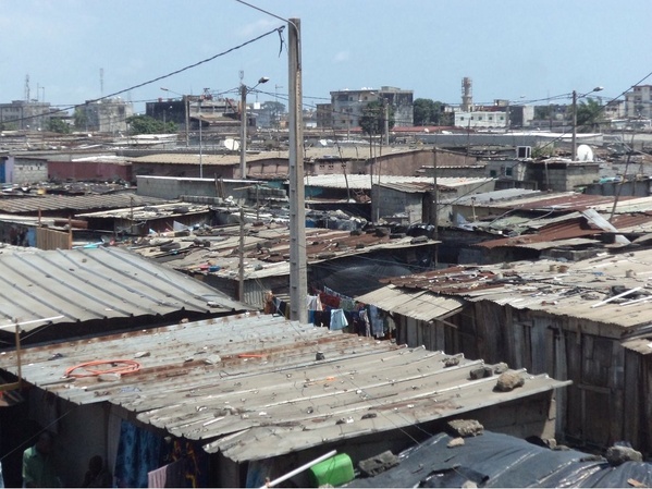 Abidjan compte 200 quartiers précaires © Crédit photo DR