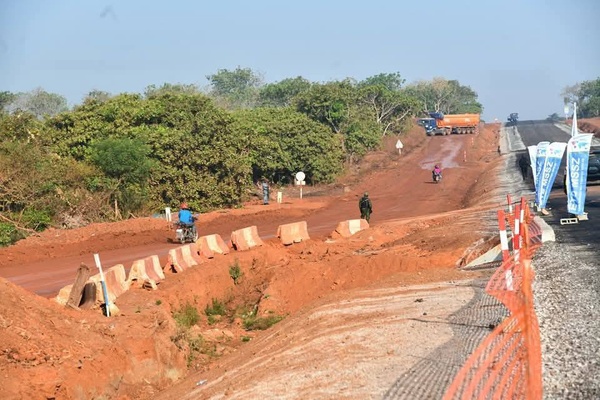 Construction route tronçon Niakara-Tortiya © Crédit photo DR