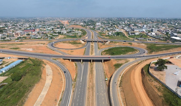 La construction de la voie Y4 progresse avec 80% de réalisation sur la section Ebimpé-Autoroute du Nord © Crédit photo DR