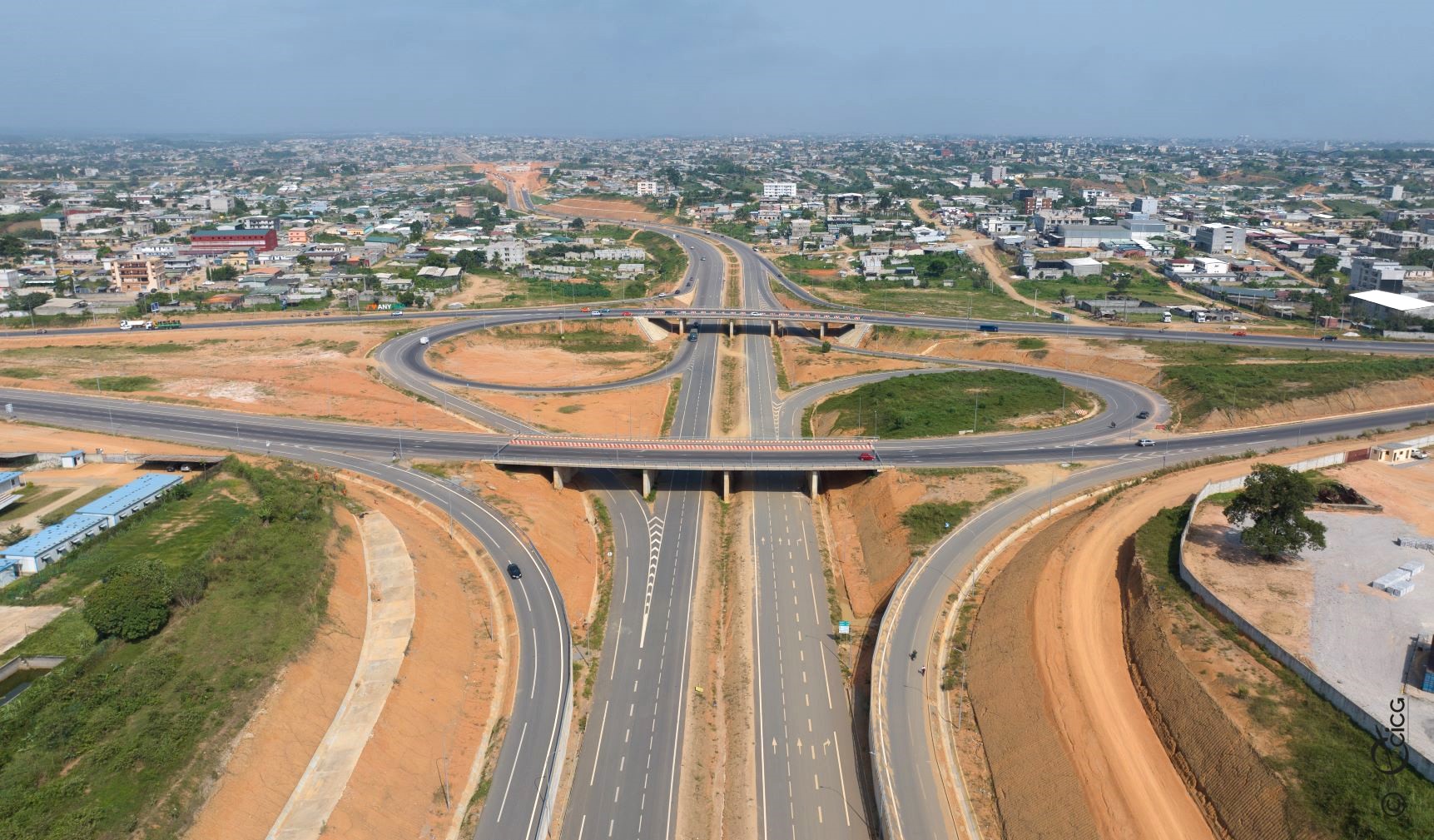 La construction de la voie Y4 progresse avec 80% de réalisation sur la section Ebimpé-Autoroute du Nord © Crédit photo DR