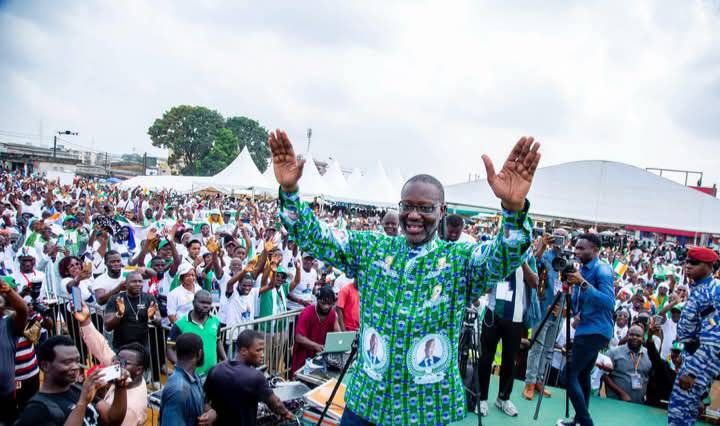 À Yamoussoukro, Thiam promet après sa victoire, "le 25 octobre 2025, tout le monde sera libre"