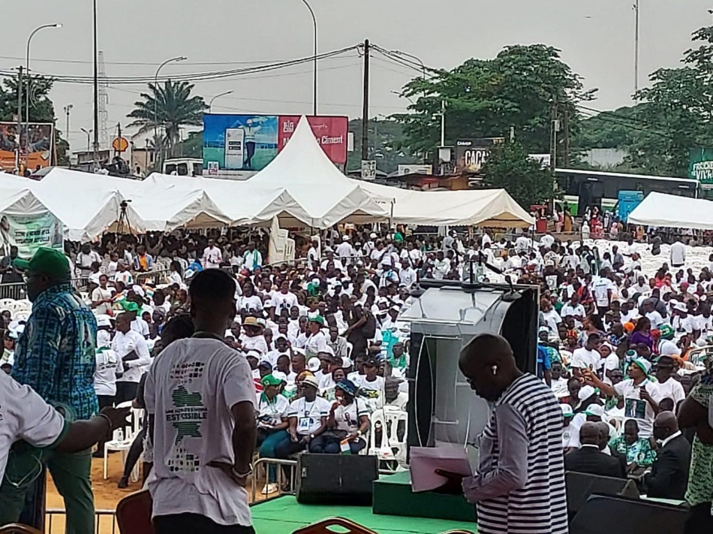 La communion entre Thiam et les militants du PDCI à Yopougon